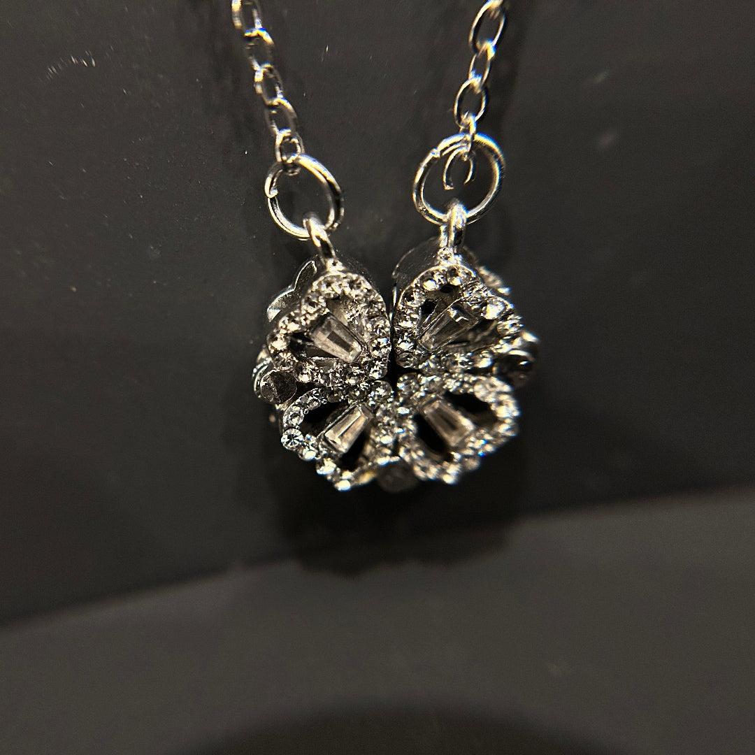 Flower Diamond Magnetic Silver Color Chain