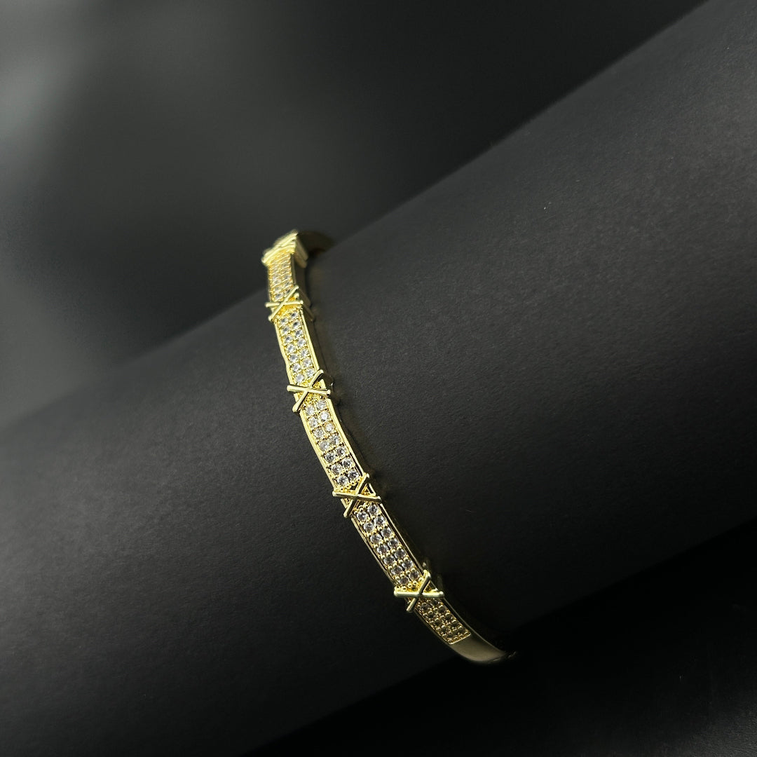 Single Roman Unique Premium Bracelet