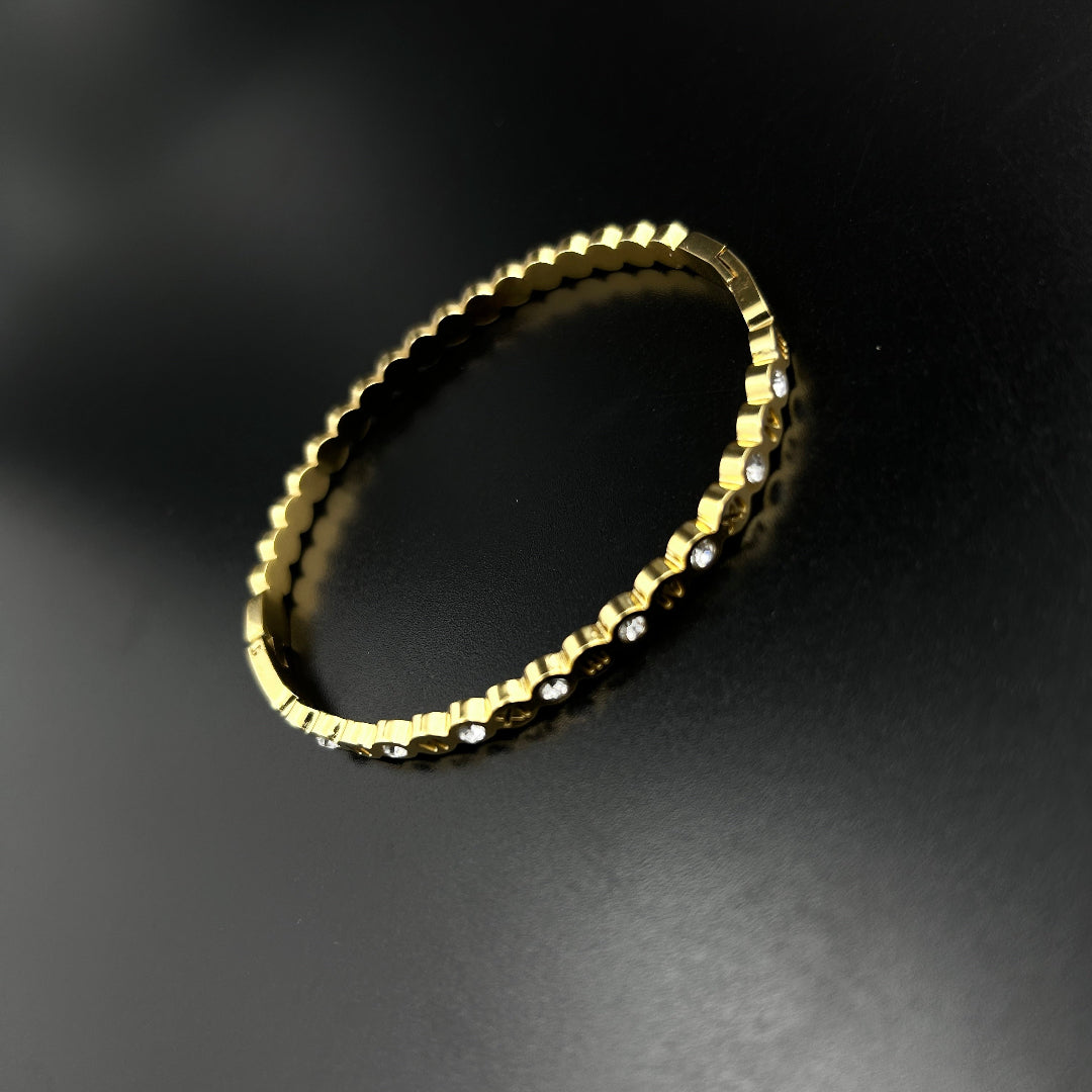 Roman Zigzag Unique Premium Bracelet