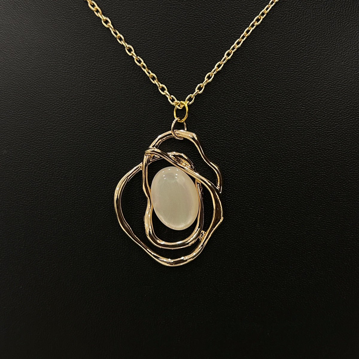Modern Pendant with Chain Gold Color