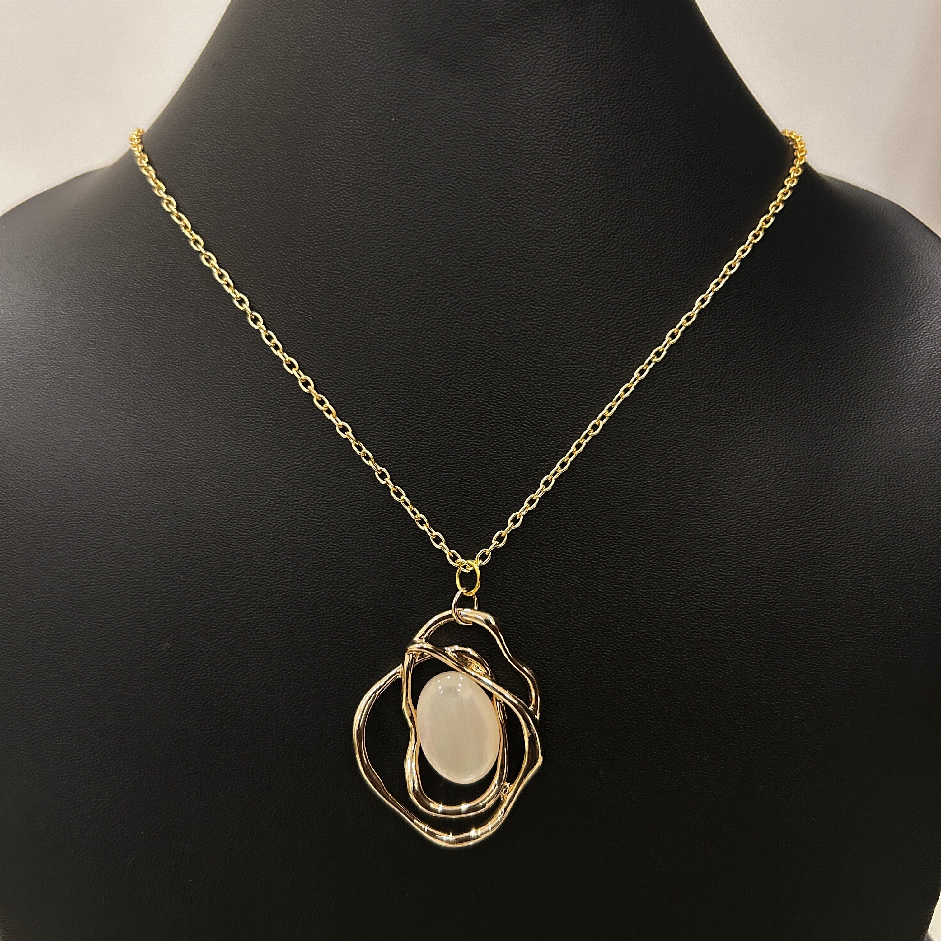 Modern Pendant with Chain Gold Color