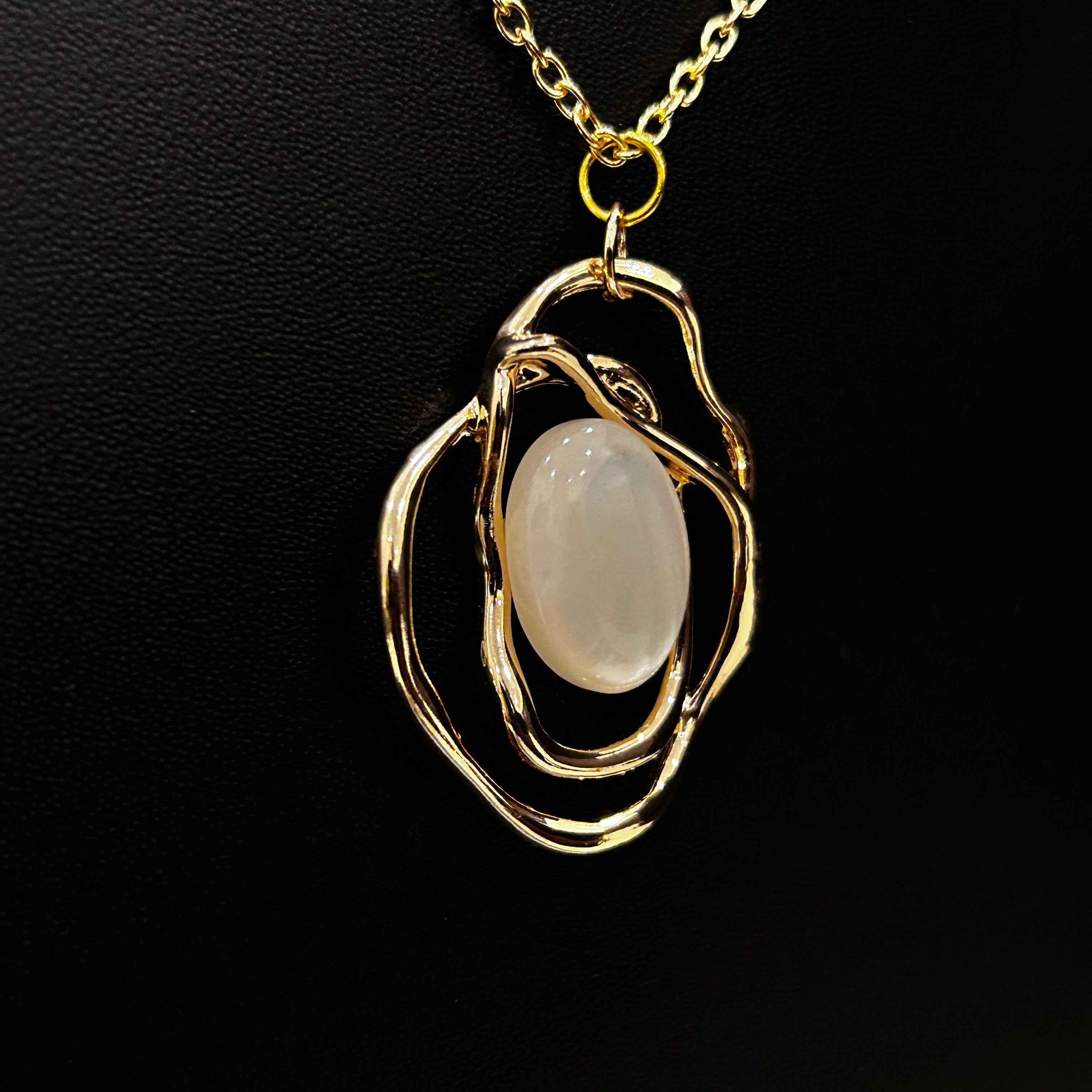Modern Pendant with Chain Gold Color